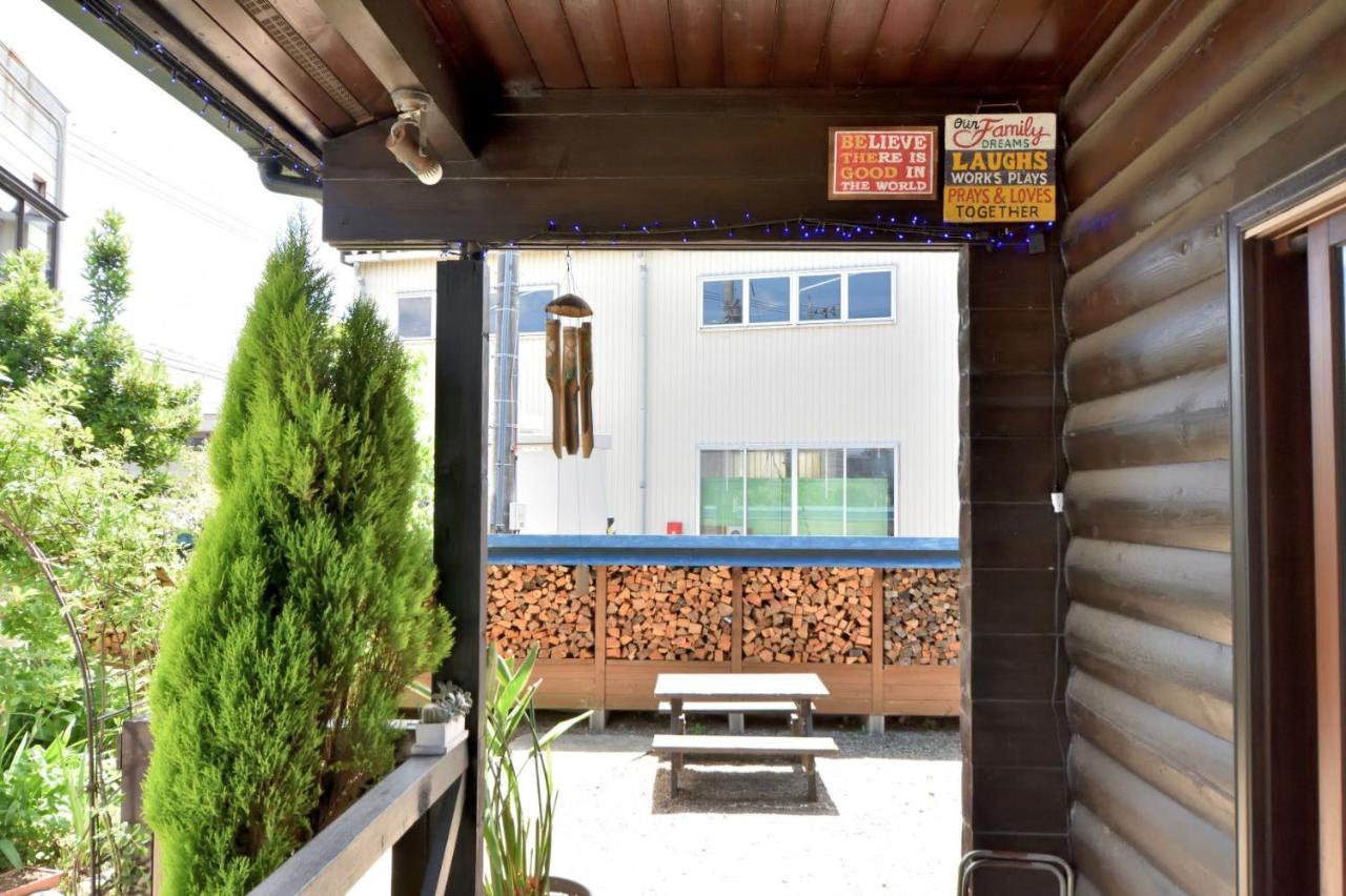 Carrefour Guesthouse カルフール ゲストハウス Toyama Station Exteriér fotografie